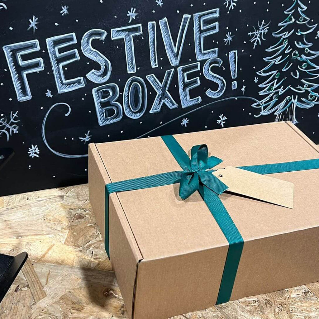 Dog Festive Box 🎅